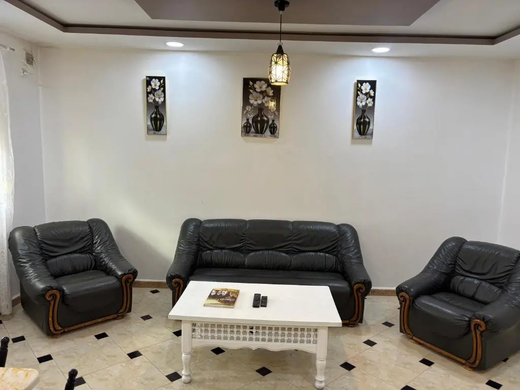 img_id_1243748.webp