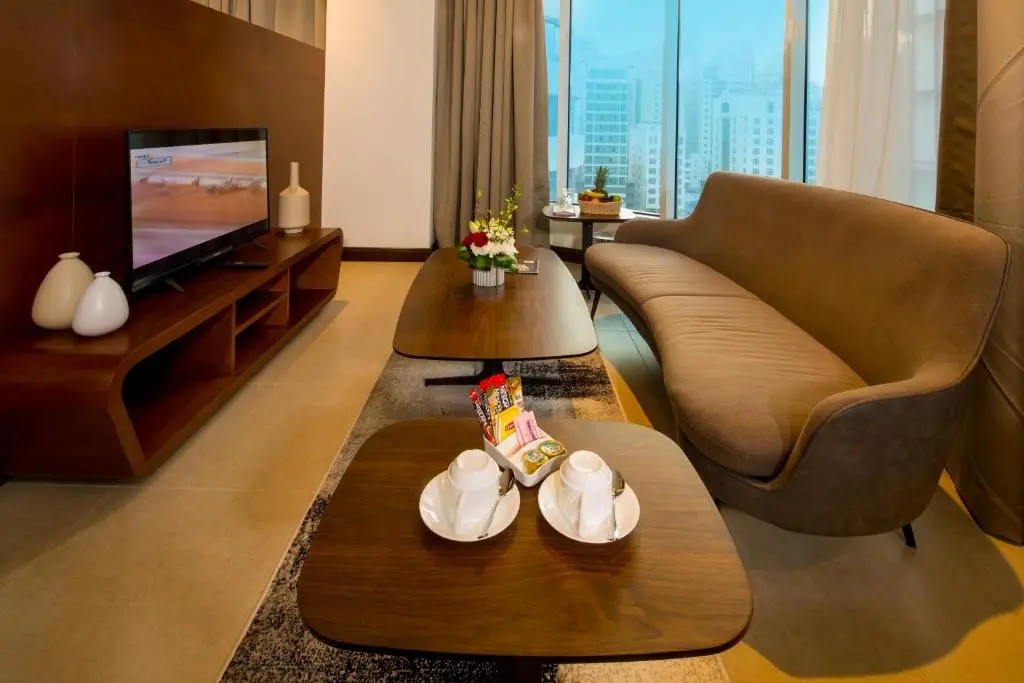 img_id_1282943.webp