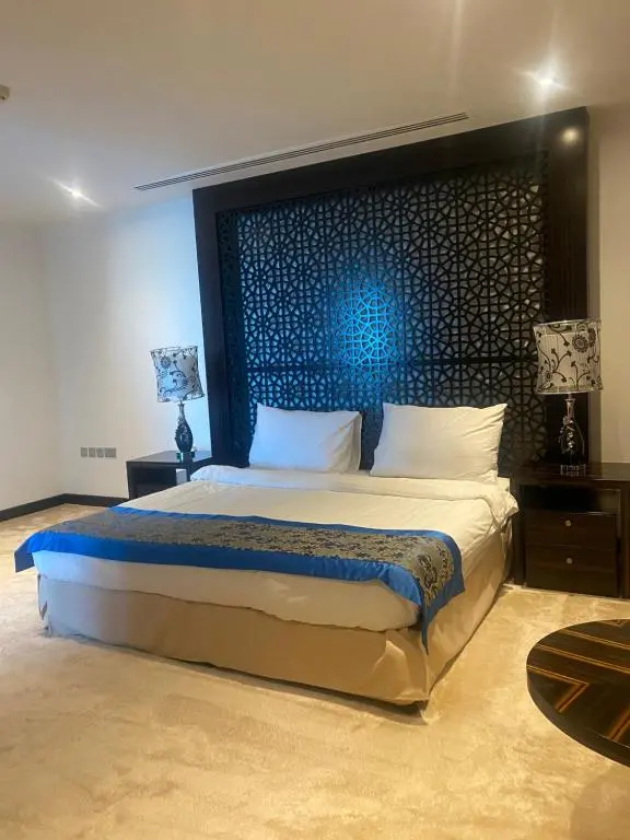 img_id_1290612.webp