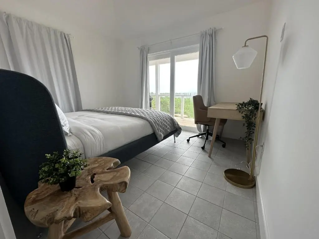 img_id_1334452.webp