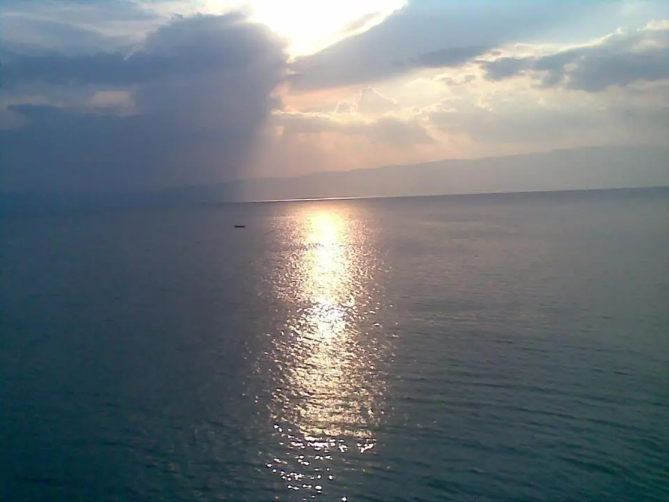 img_id_1763756.webp
