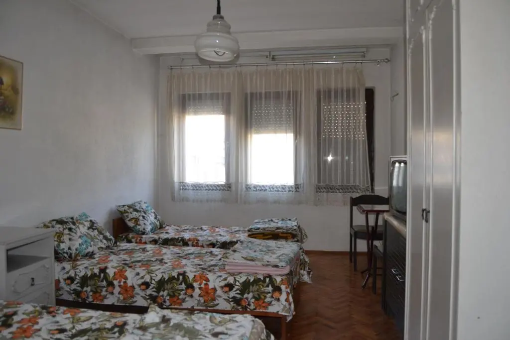 img_id_1764708.webp
