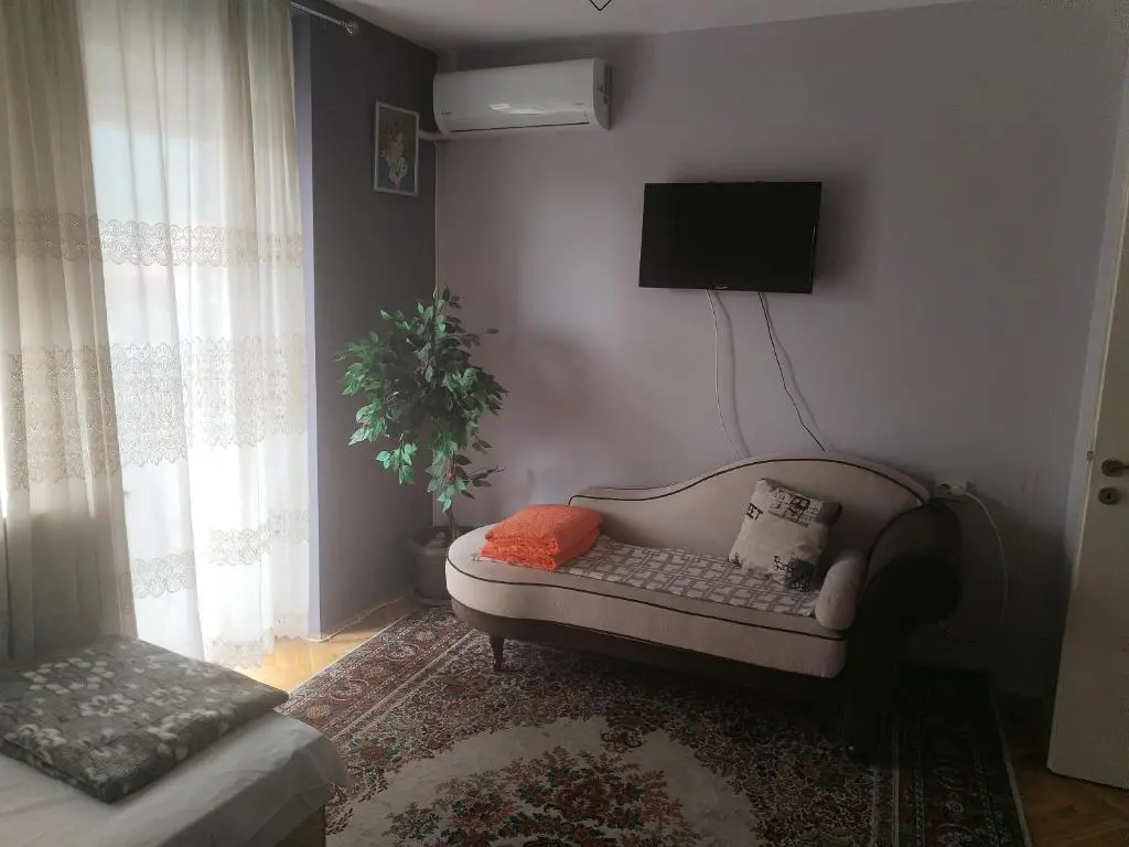 img_id_1787273.webp