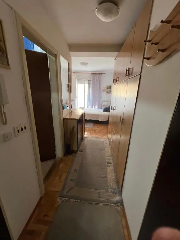 img_id_1799231.webp