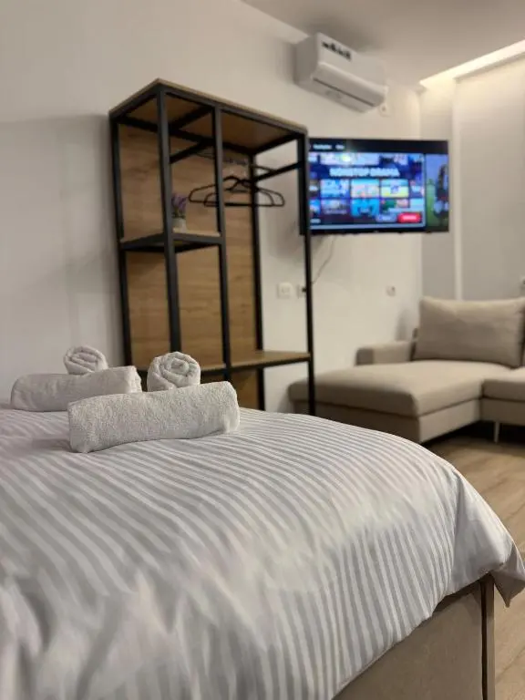 img_id_1827804.webp