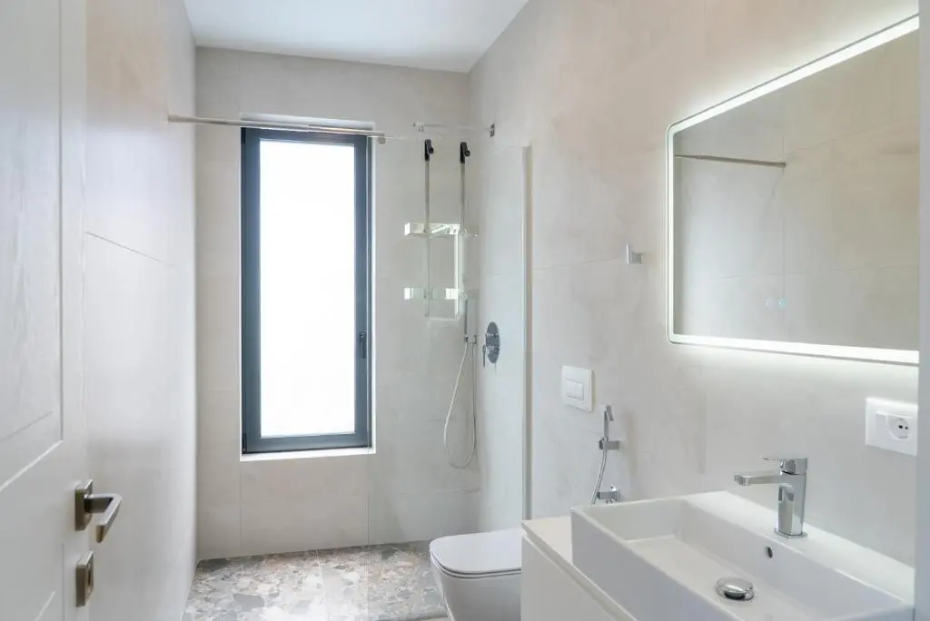 img_id_1828933.webp