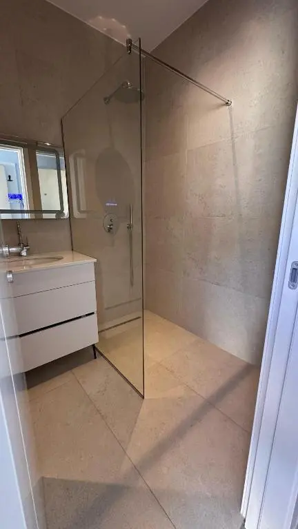 img_id_1831264.webp