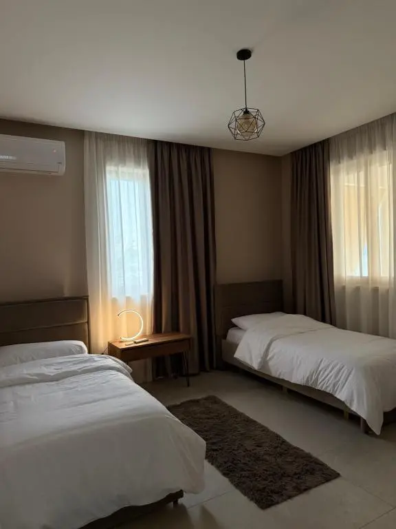 img_id_1838780.webp