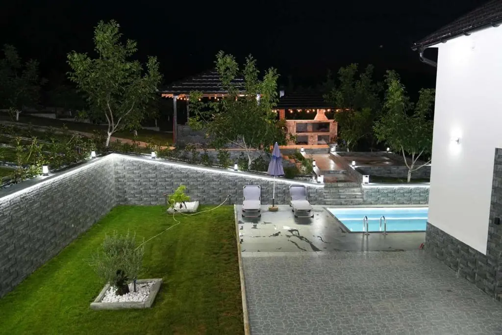 img_id_1842988.webp