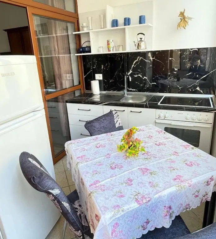img_id_1853457.webp