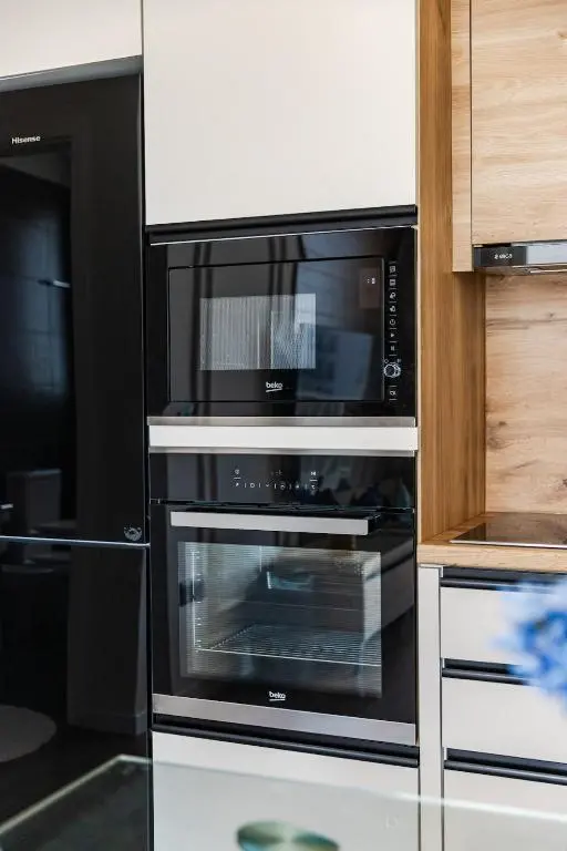 img_id_1854562.webp