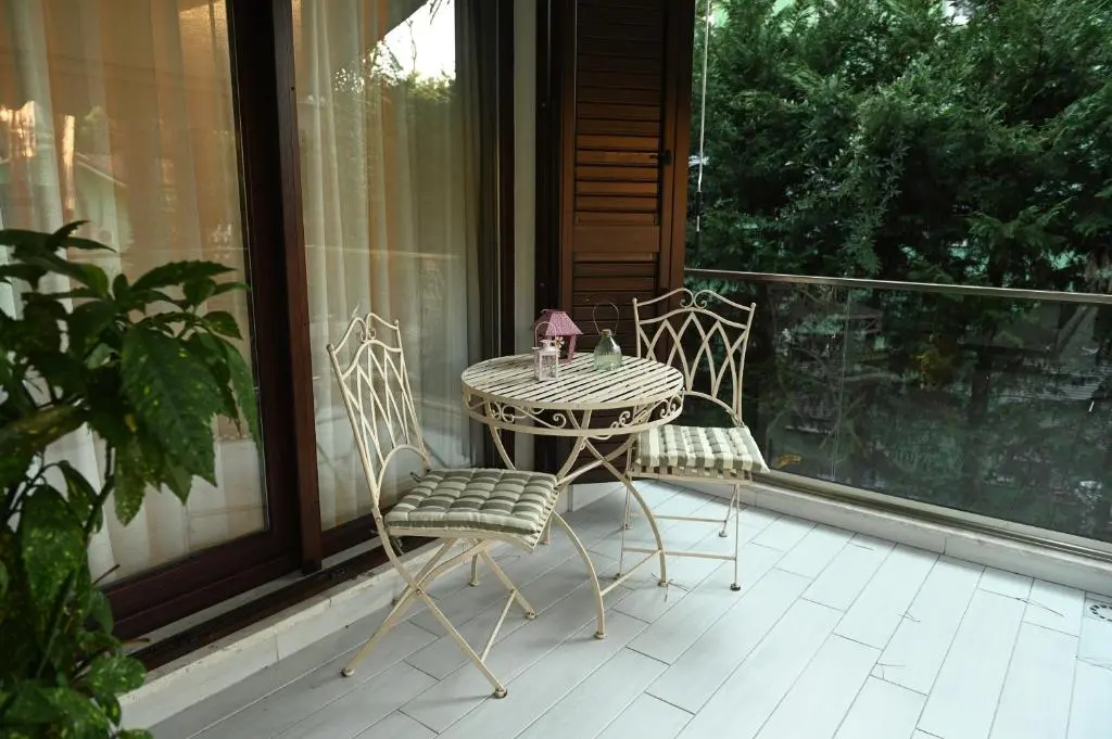img_id_1860383.webp