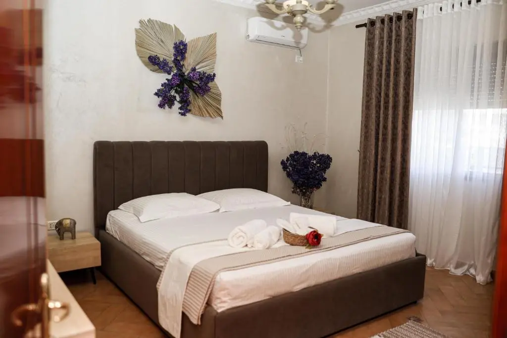 img_id_1860503.webp