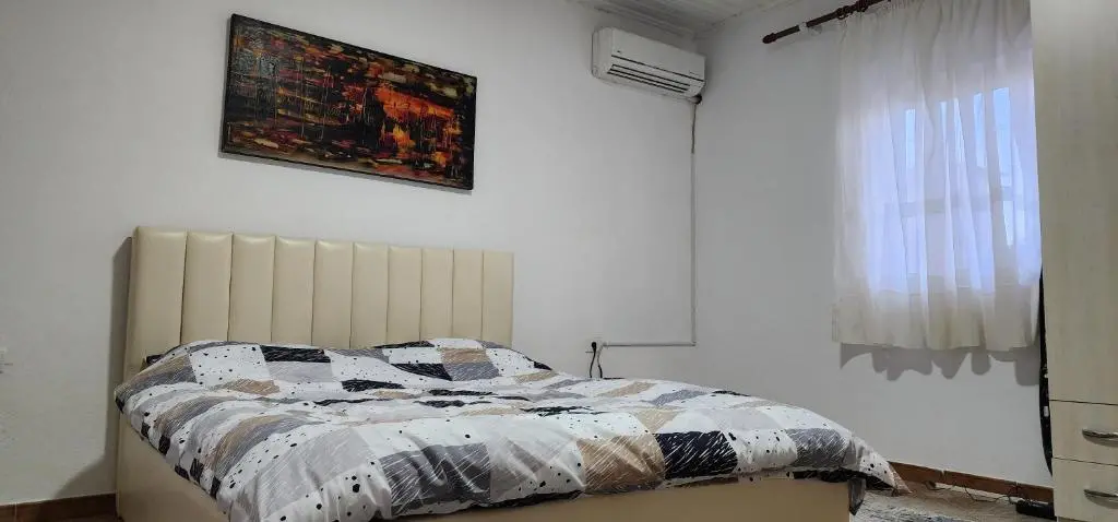 img_id_1862710.webp