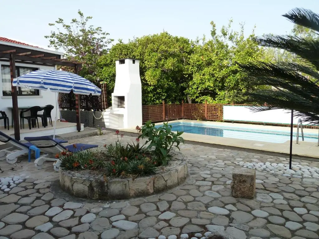 img_id_1869008.webp