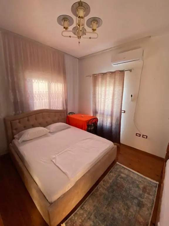 img_id_1882236.webp