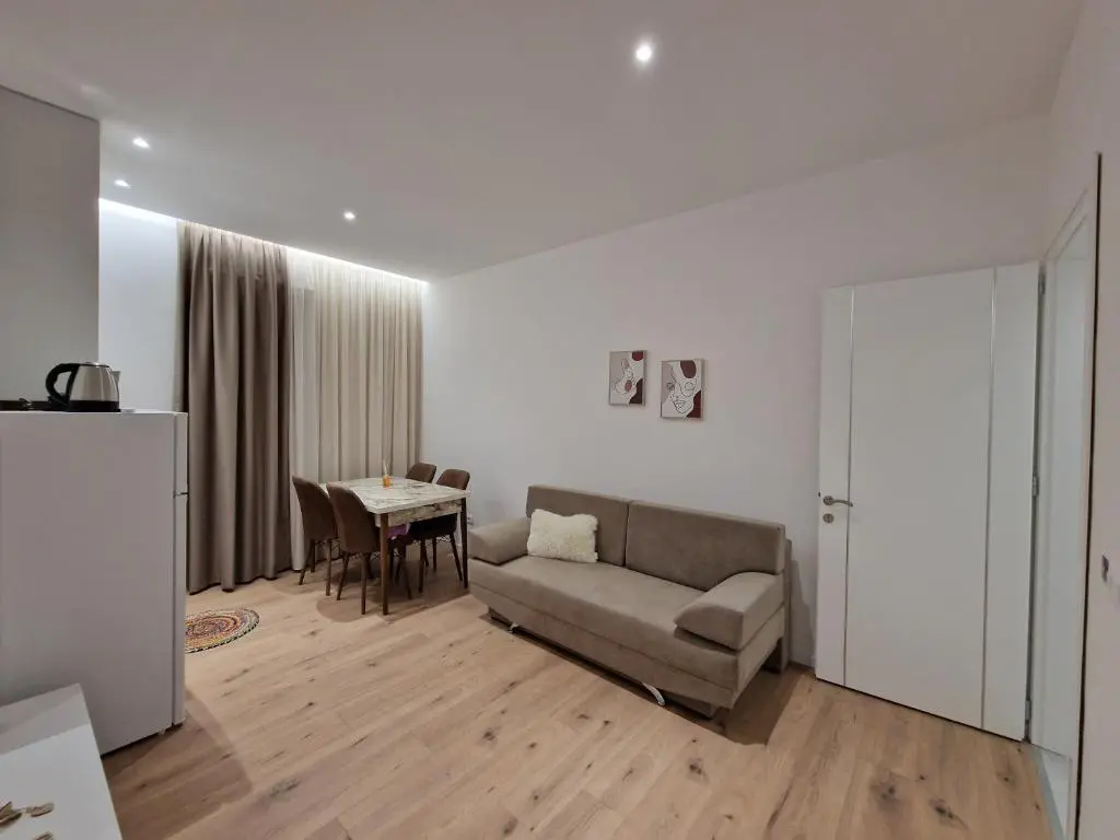 img_id_1885320.webp