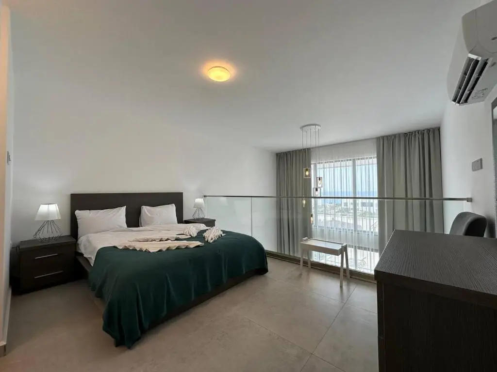 img_id_1908338.webp