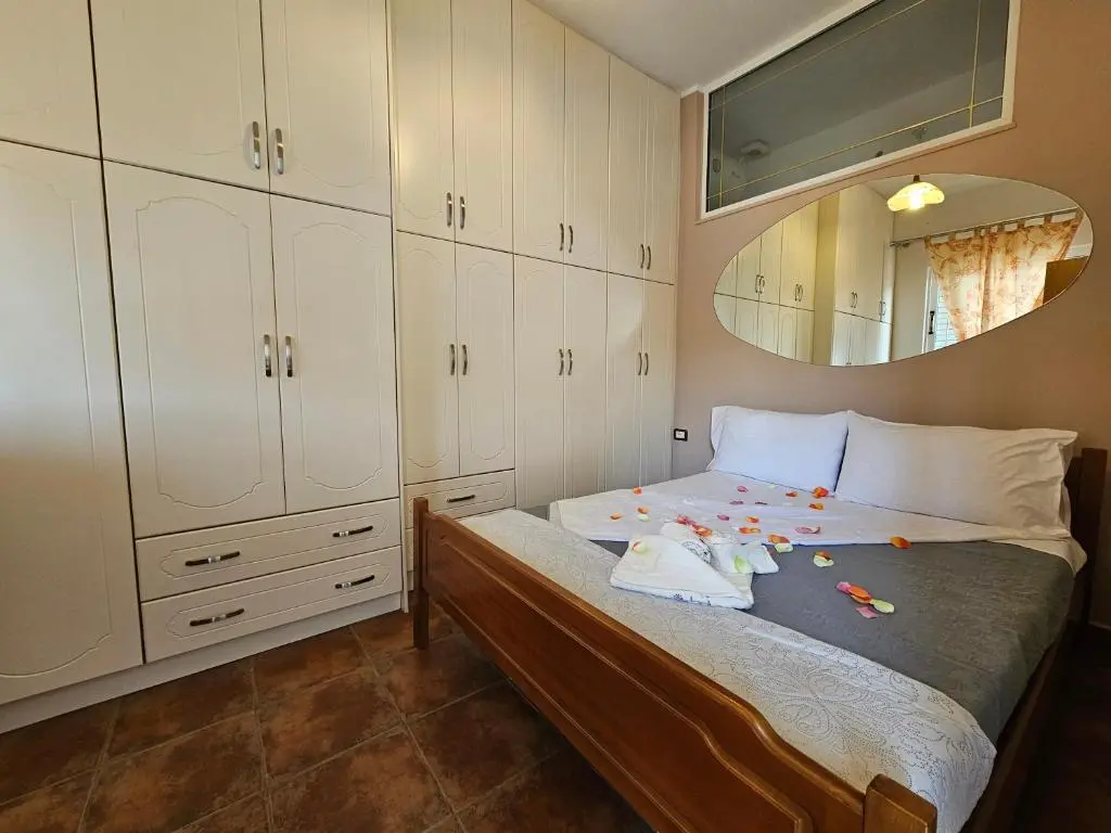 img_id_1919906.webp