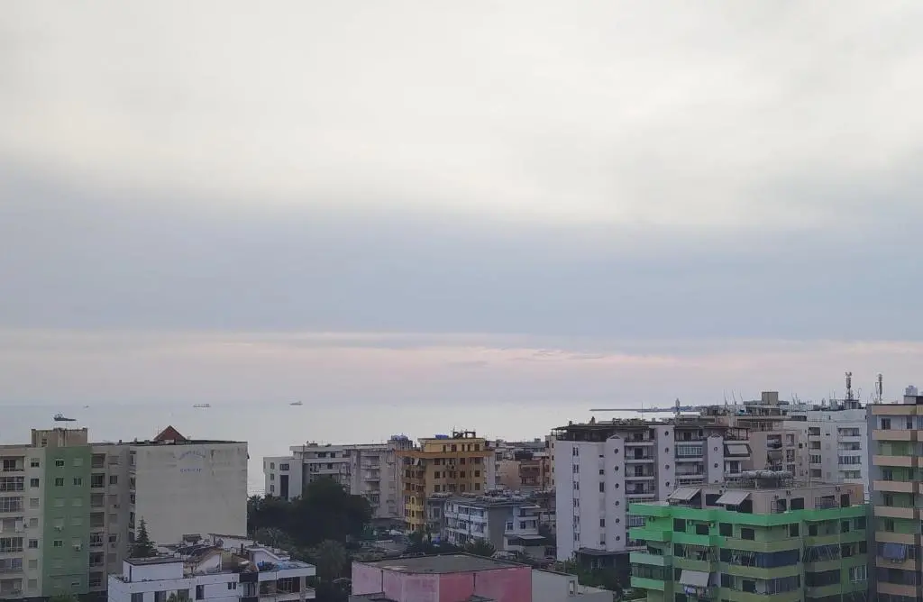 img_id_1927657.webp
