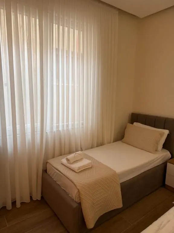 img_id_1944281.webp