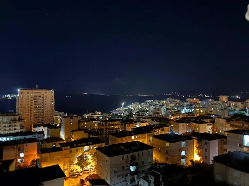 img_id_1945733.webp