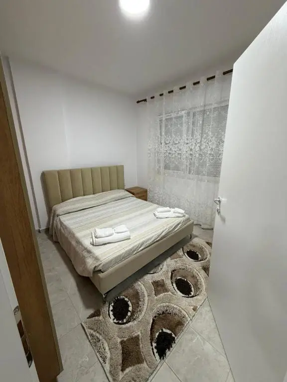 img_id_1991793.webp