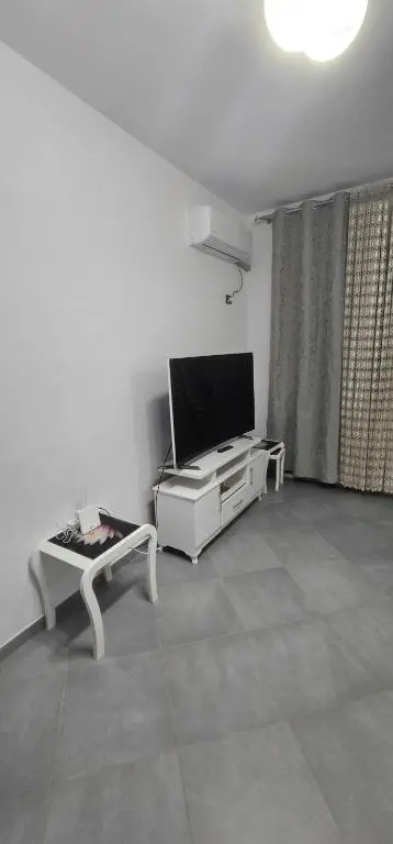 img_id_1995625.webp