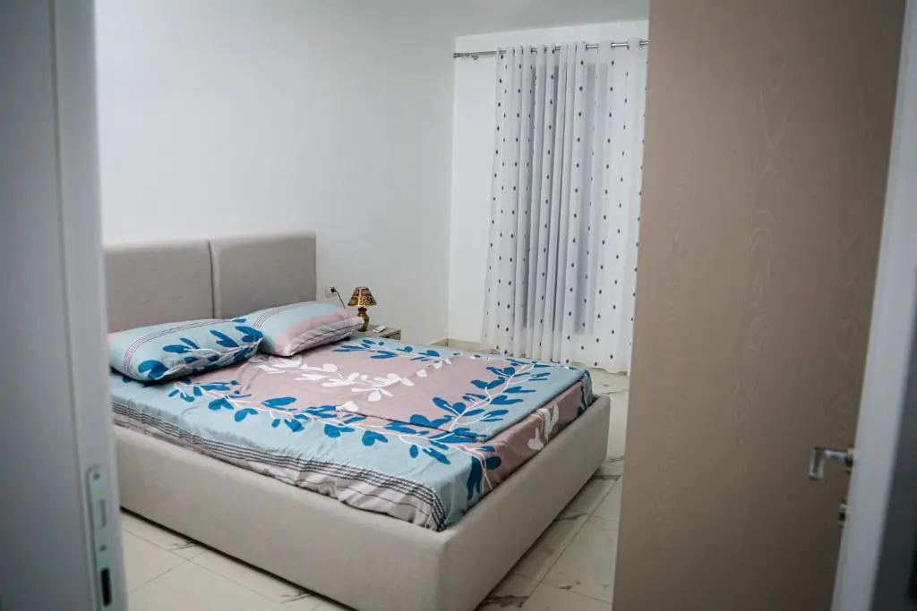 img_id_2024898.webp
