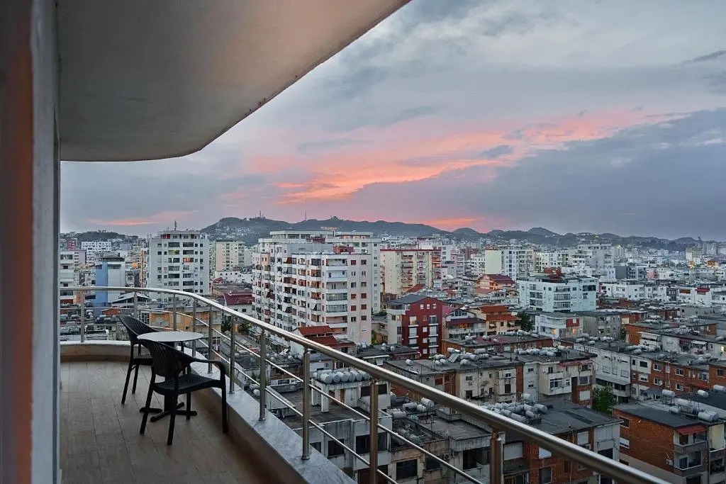 img_id_2041188.webp