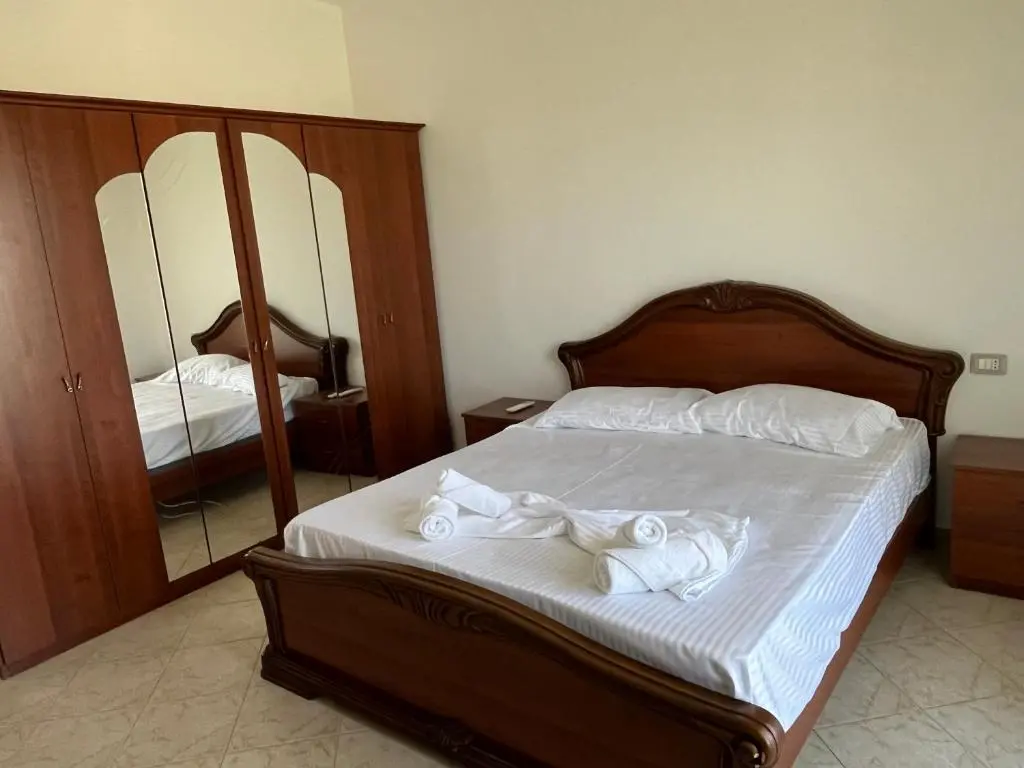 img_id_2041617.webp