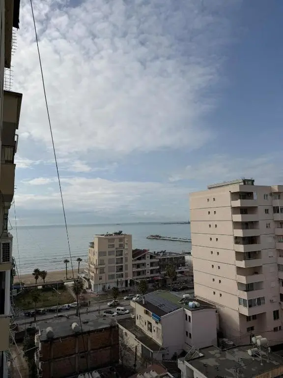 img_id_2052502.webp