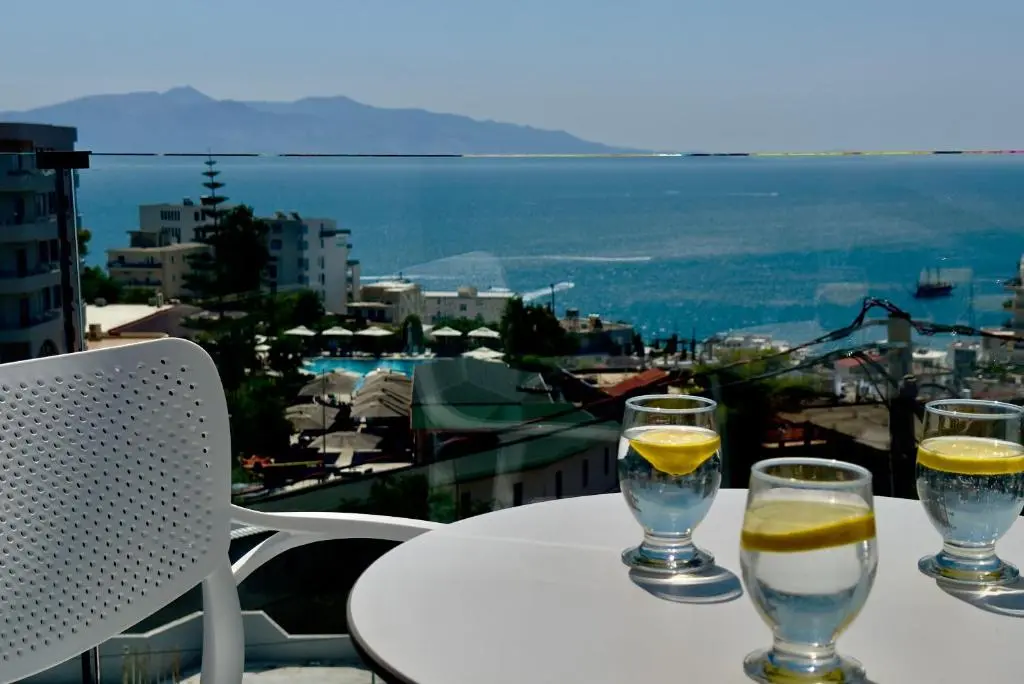 img_id_2085077.webp