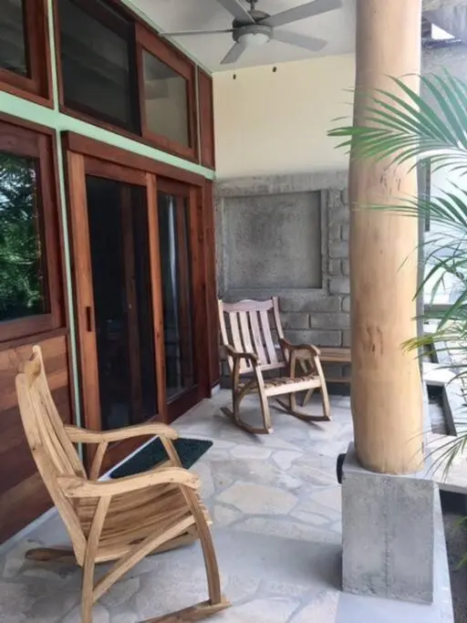 img_id_2106737.webp
