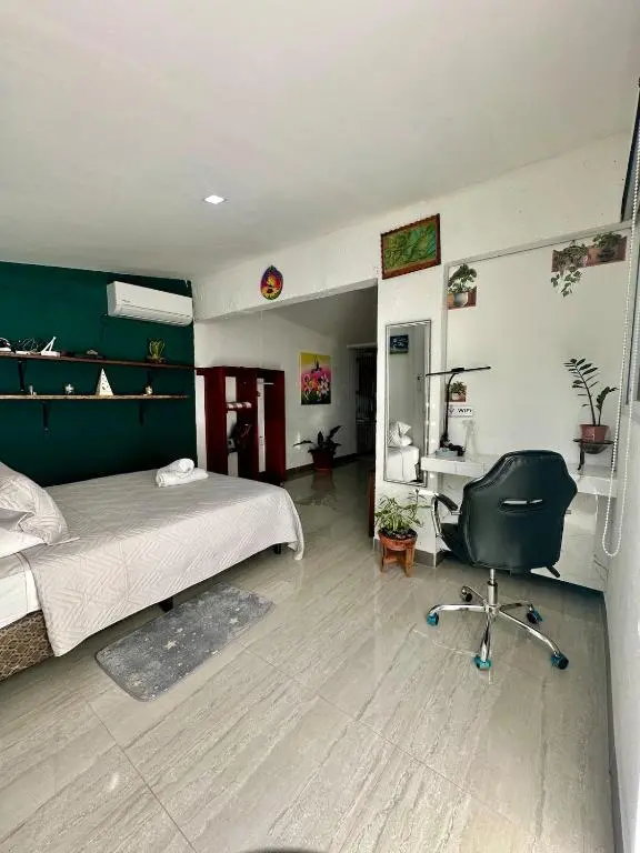 img_id_2122485.webp