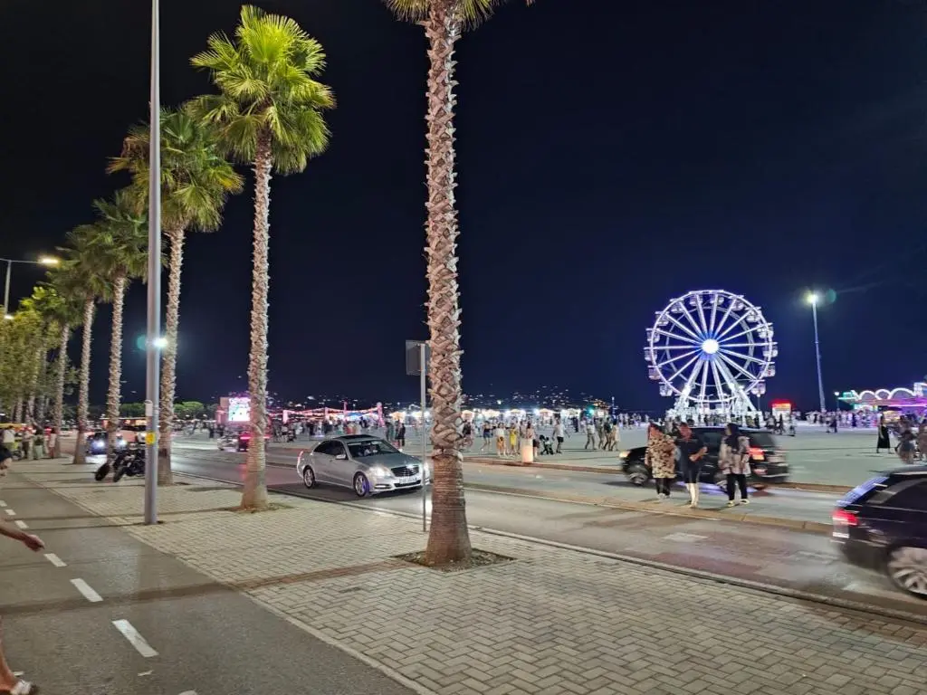 img_id_2160341.webp
