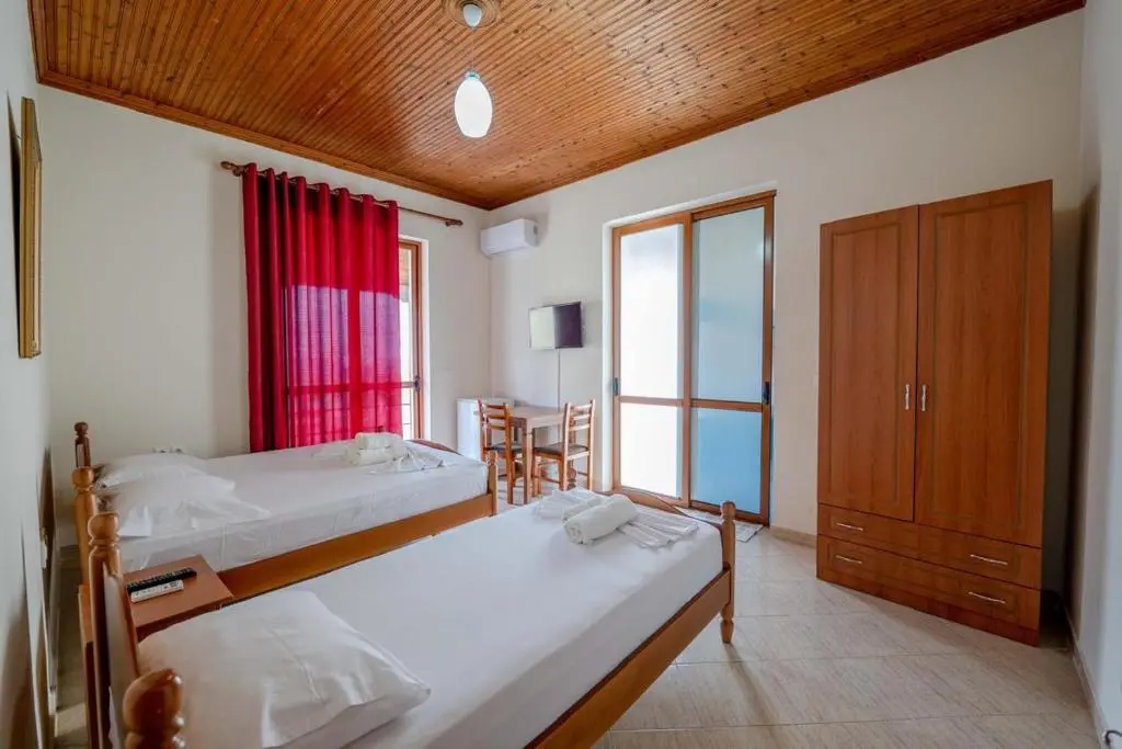 img_id_2191167.webp